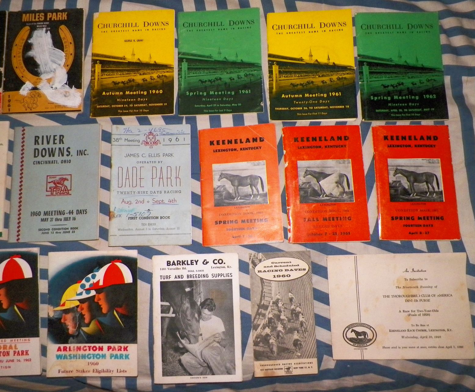 COLLECTIBLE HORSE RACING PROGRAMS 2AAA.JPG