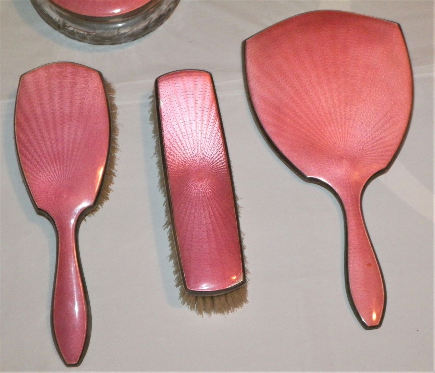 COLLECTIBLE STERLING SILVER VANITY SET 3AAA.jpg