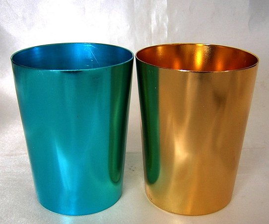 Colorful Anodized Aluminum Travel Cups Vinyl Cases Heaters Rowland Emmett -c.jpg