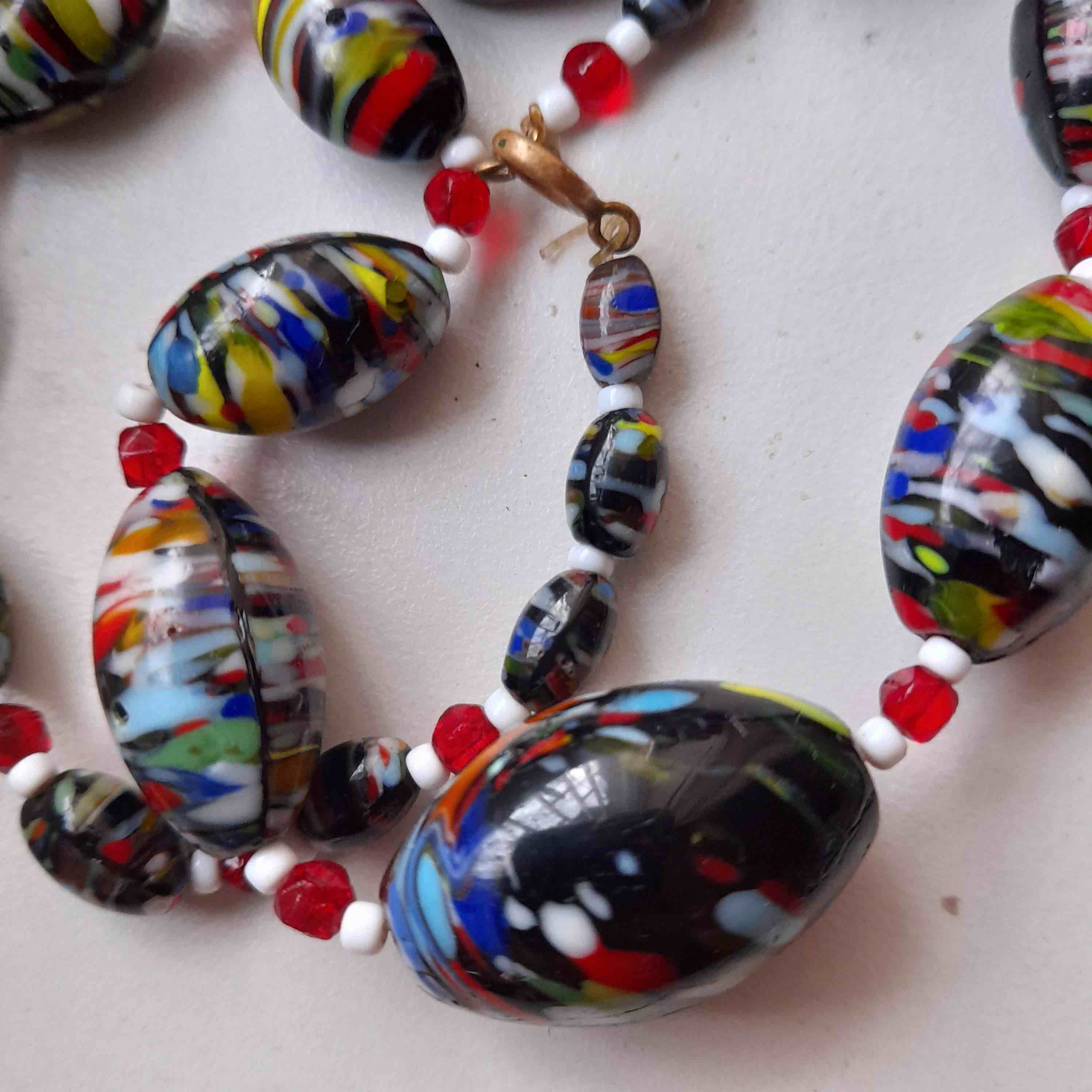 Confetti glass necklace4.jpg