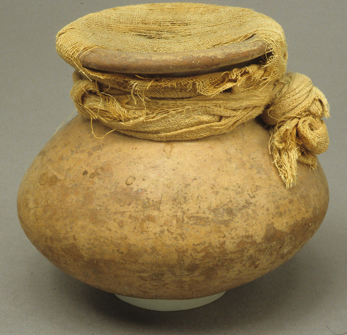 Cosmetic Jar New Kingdom Egypt 1490 BCE.jpg