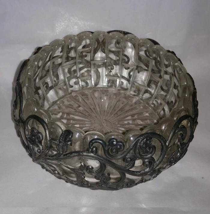 Covered-filigree-bowl-02.jpg