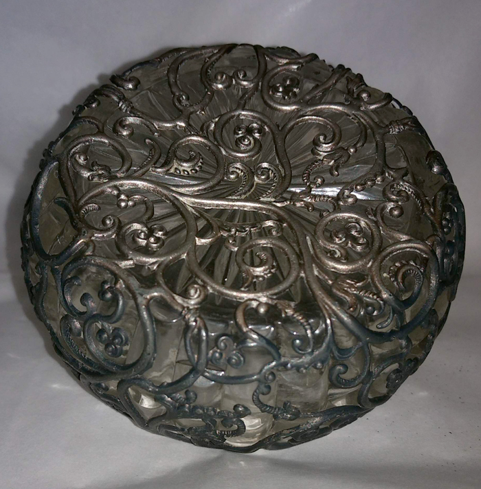 Covered-filigree-bowl-04.jpg