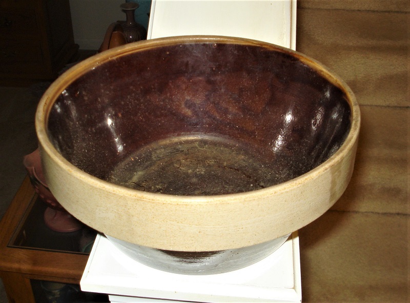 crock bowl - antique pic 2.jpg