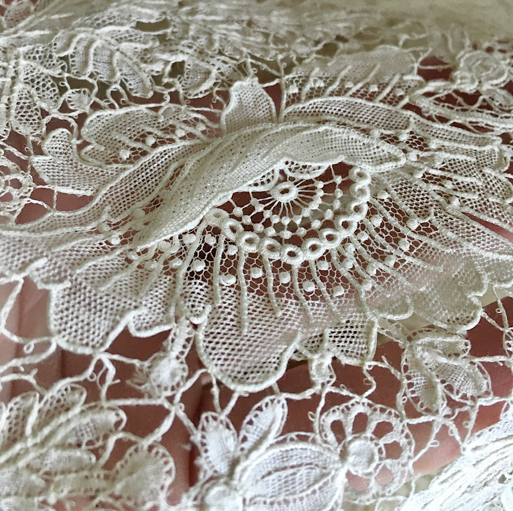 More antique lace bits… Collars, lappet, hankie, etc | Antiques Board