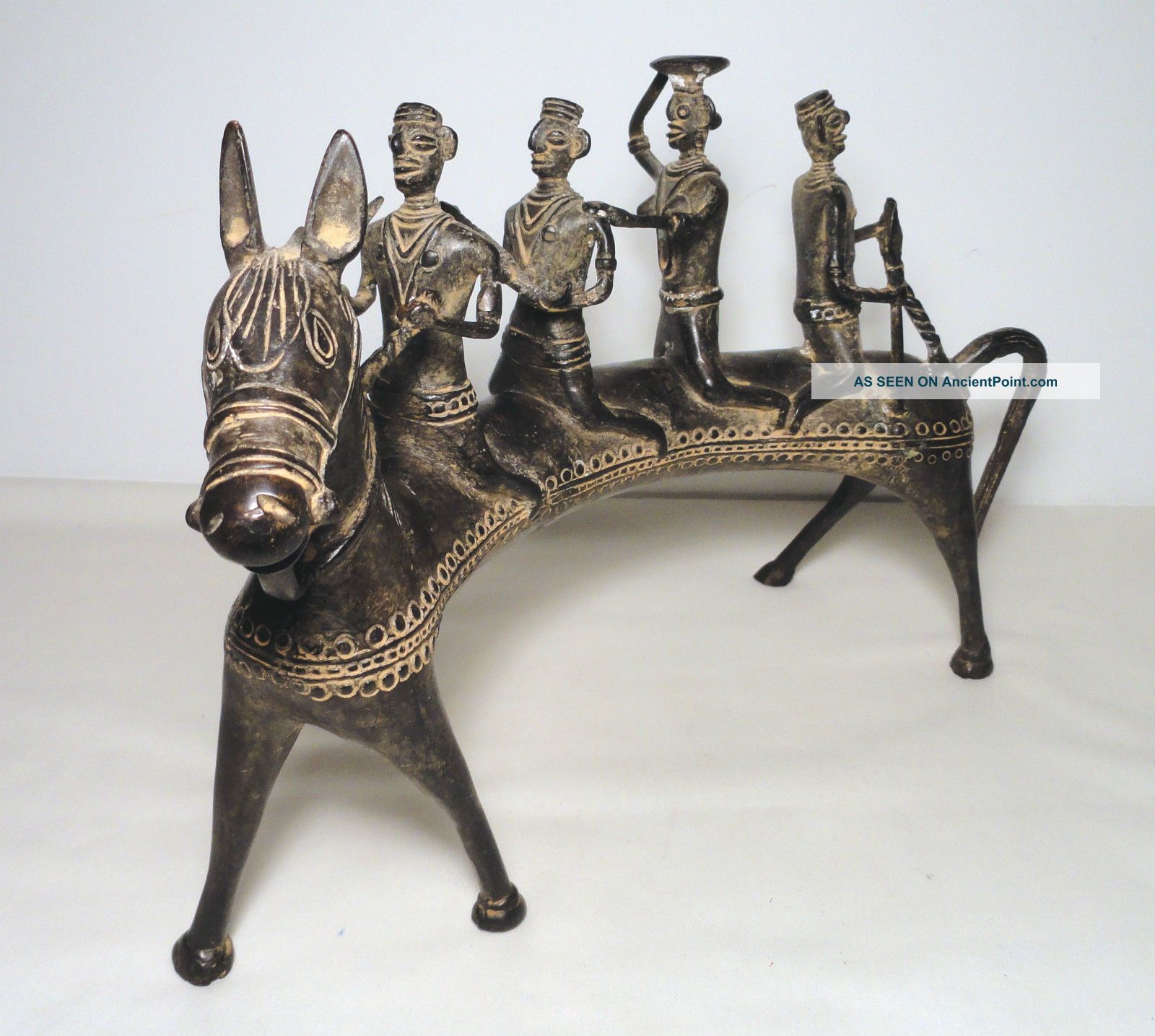 Dhokra - Dogon horse & riders.jpg