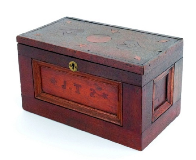 DITTY BOX-001.jpg