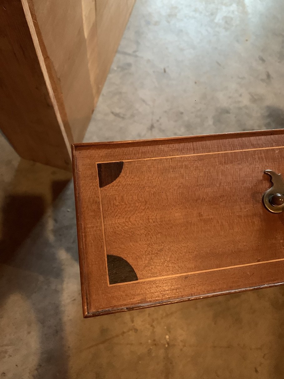 drawer inlay with cock beading.jpg