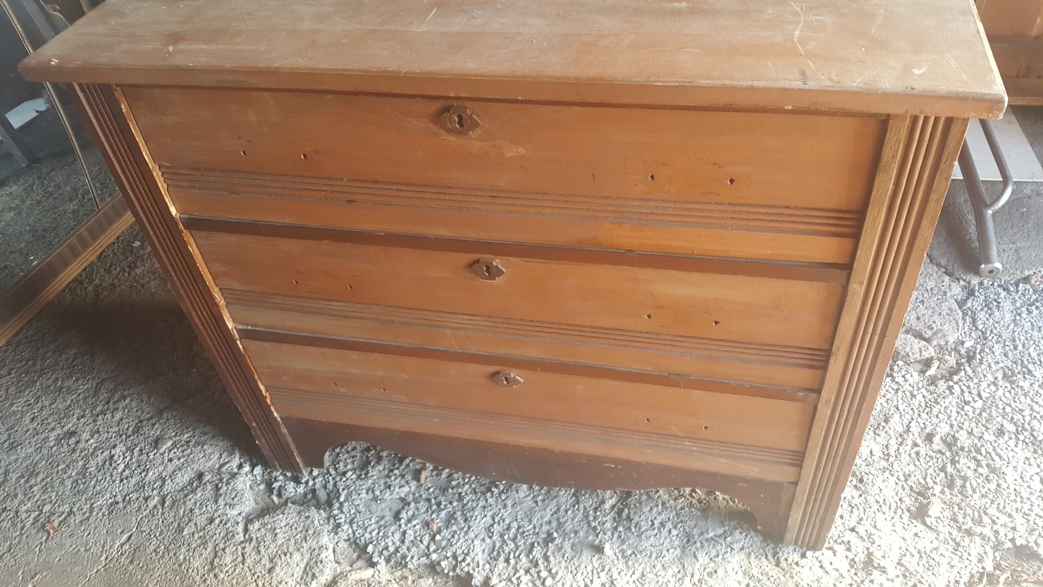 dresser stripped12.jpg