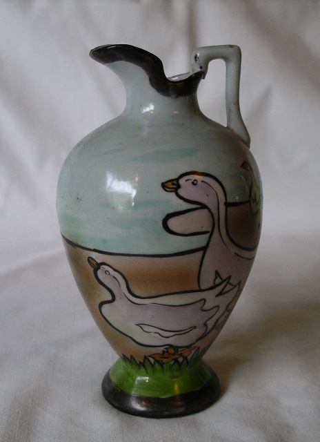 Duck Vase 1.jpg