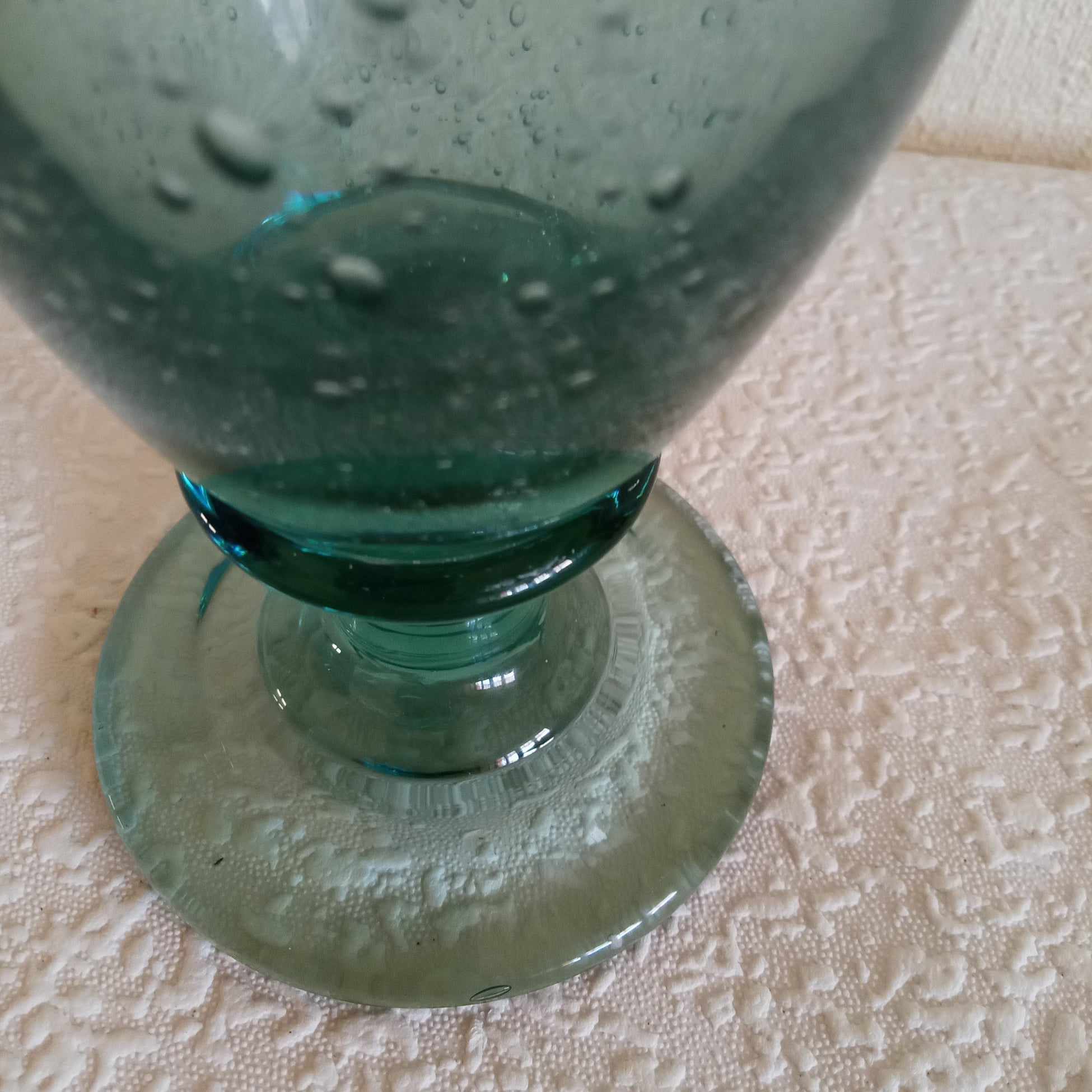 F015 Green bubble glass rummer G.jpg