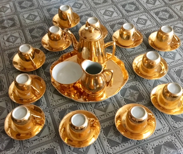 my porcelain tea set