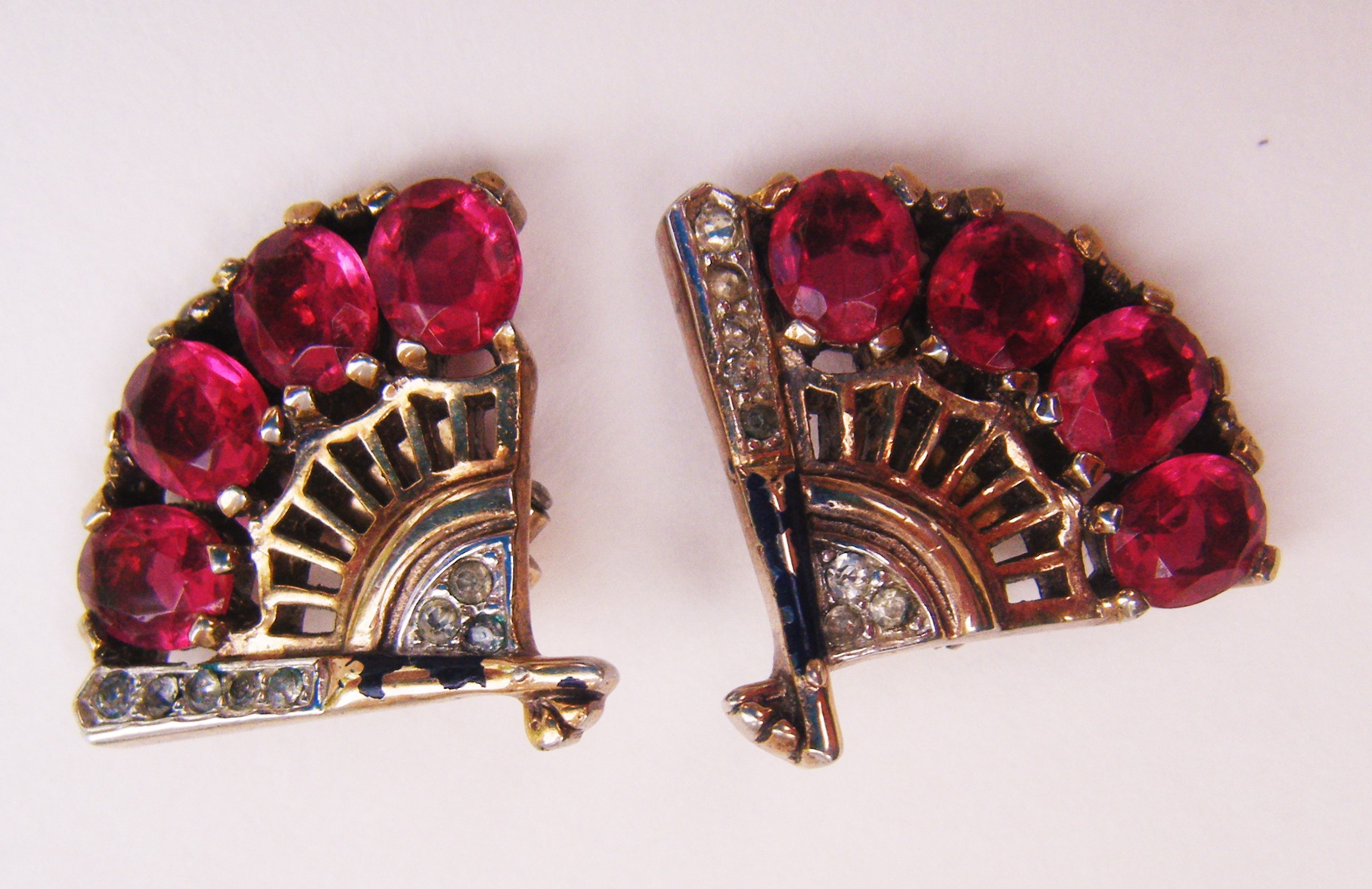 Fan earrings front.JPG