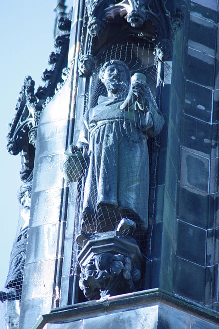 Figure_of_Friar_Tuck,_Scott_Monument,_Edinburgh.jpg