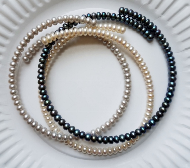 freshwater pearl coils (640x566).jpg