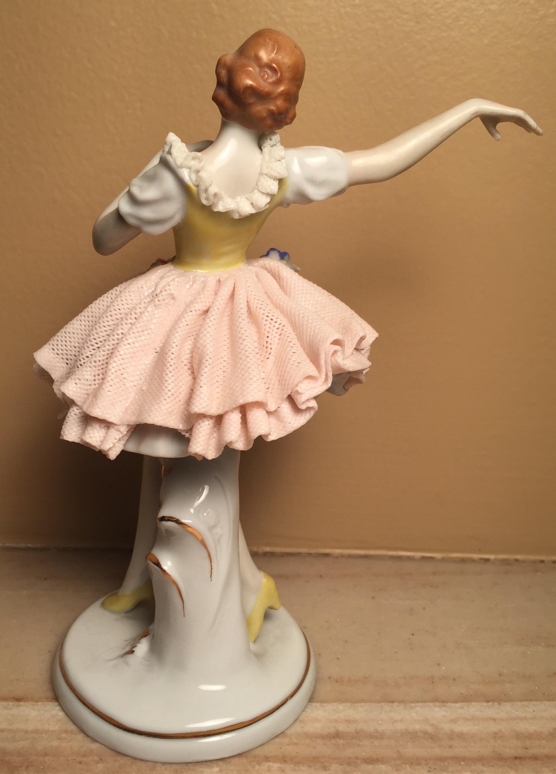Ballet dancer figurine Germany | Antiques Board