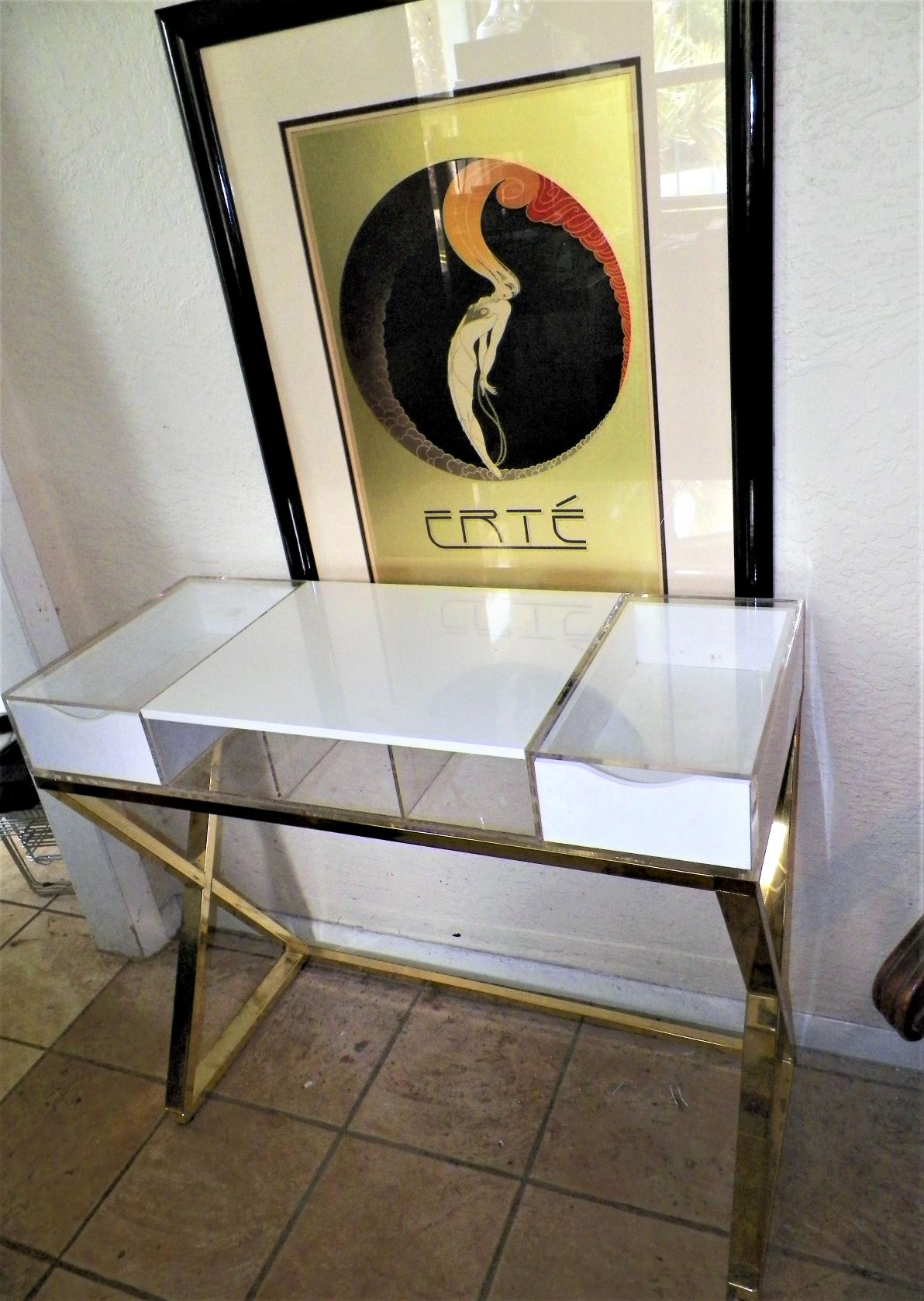 FURNITURE DRESSING TABLE LUCITE & GOLD 1AA.JPG