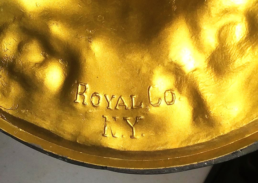 FURNITURE LAMP ROYAL CO NEW YORK 9CAA.jpg