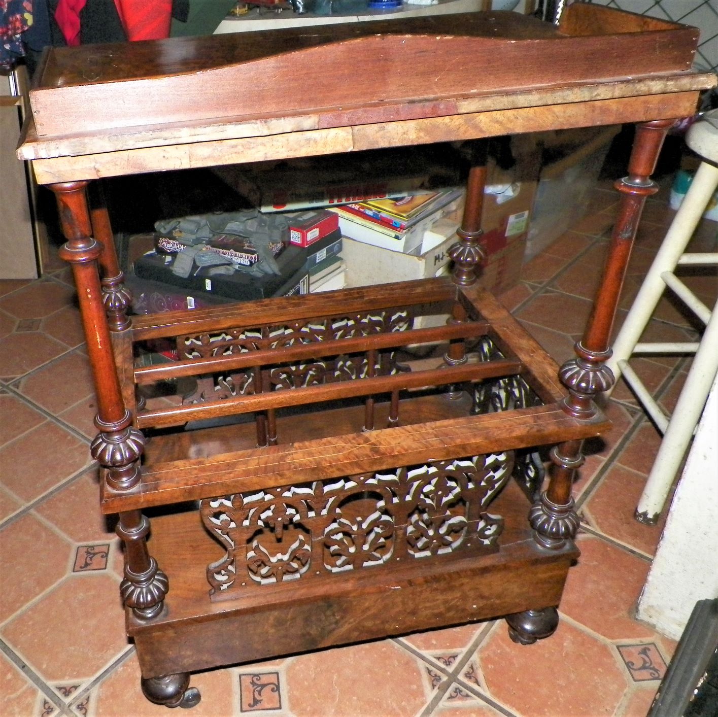 FURNITURE MAFAZINE RACK TABLE 3AA.JPG