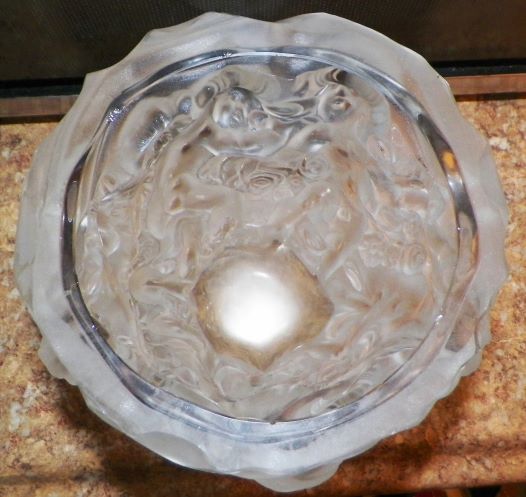 GLASS LALIQUE VASE 7AA.JPG