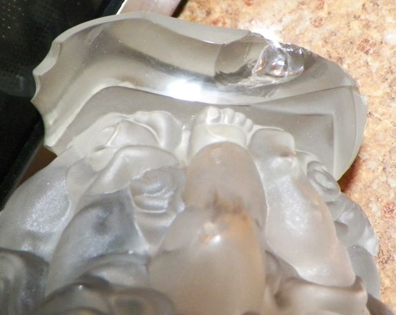 GLASS LALIQUE VASE 8AAA.JPG