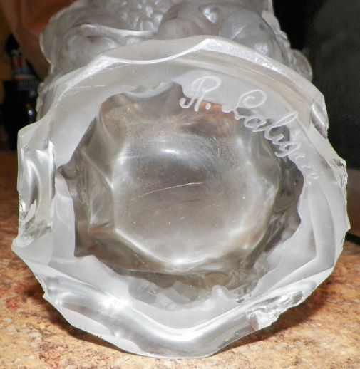 GLASS LALIQUE VASE 9AA.JPG