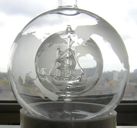 GlobeGlassBottleMazzettiBiminiGrappa-a.jpg