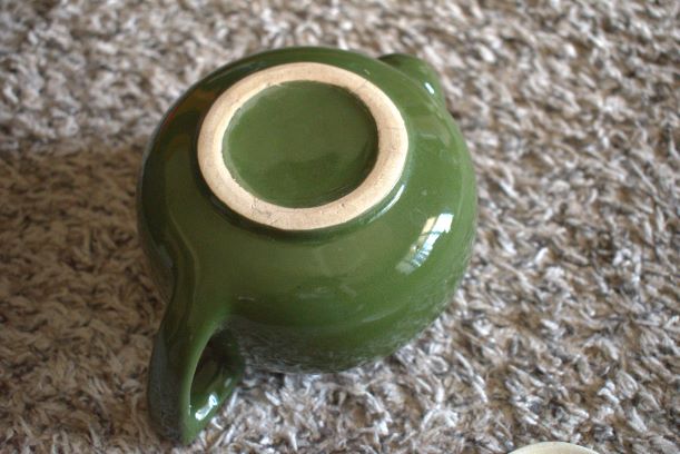 greenoldteapotbottom.jpg