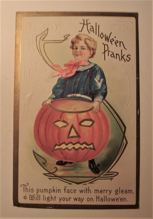 Halloween Postcard - Wade lot DSC05513.jpg