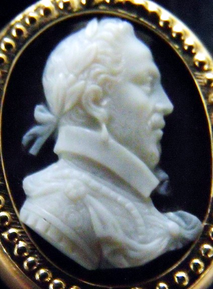 Henry_III_cameo_B.jpg