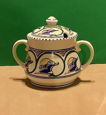 Honiton Devon Jacobean Scroll Sugar Bowl 1-3.jpg