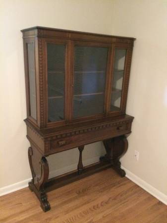 Craigslist deals china hutch