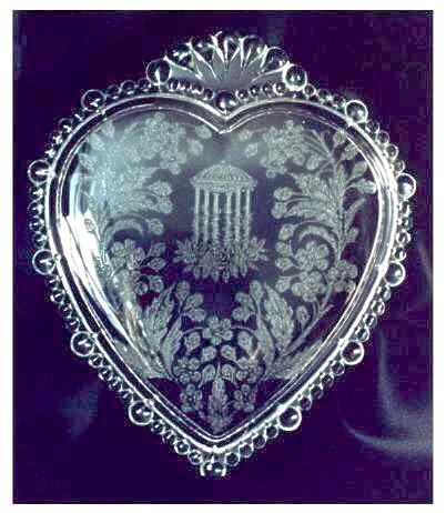 img00091 Heart Shaped Etched Box.JPG