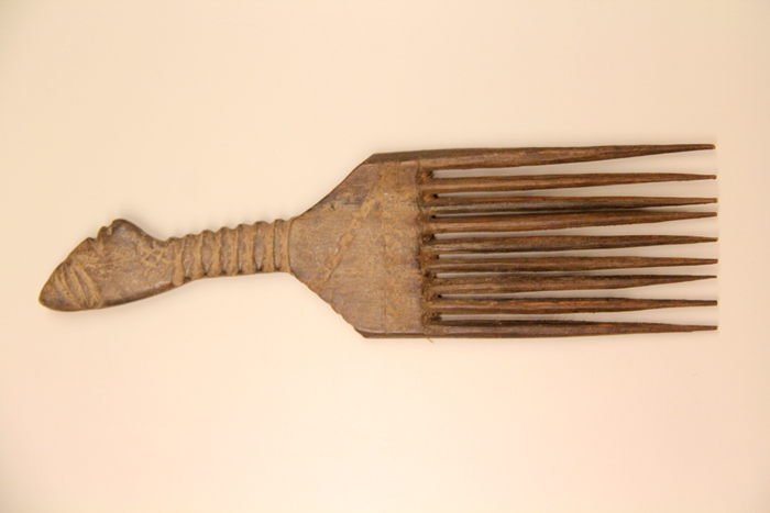 another African comb | Antiques Board