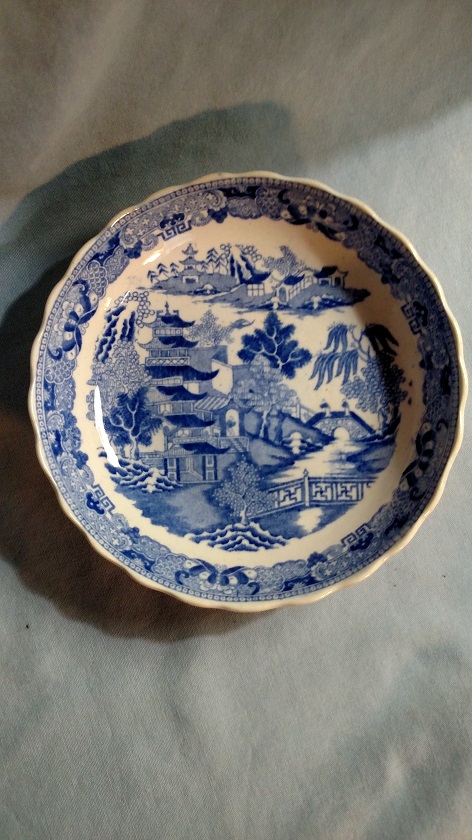 Blue Willow One Antique Blue Willow Japan Dinner Plate 