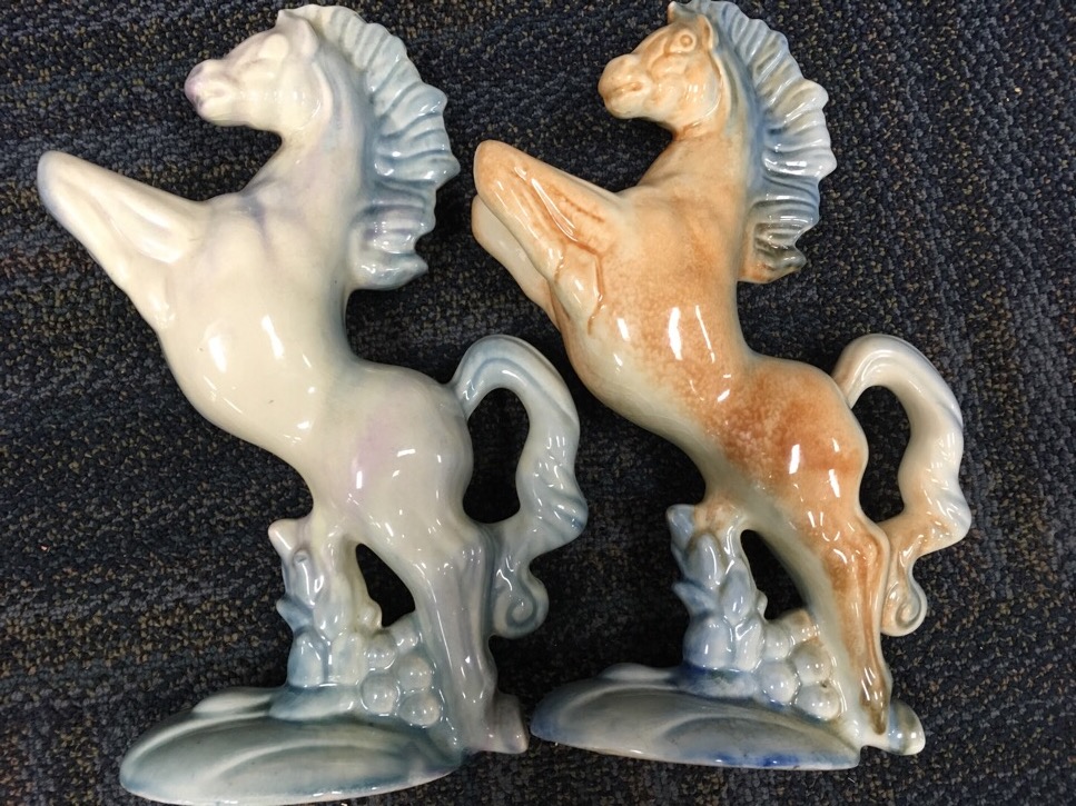 Pottery Horses Antiques Board