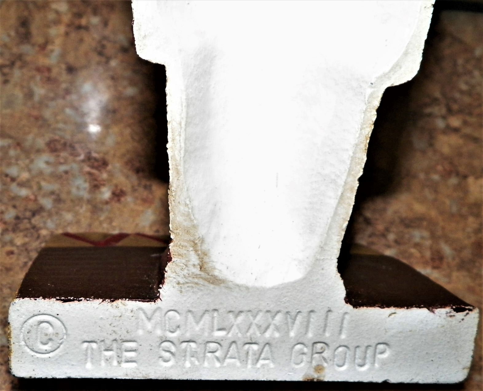 INDIAN NATIVE AMERICAN DOOR STOP STRATA GROUP 4AA.JPG