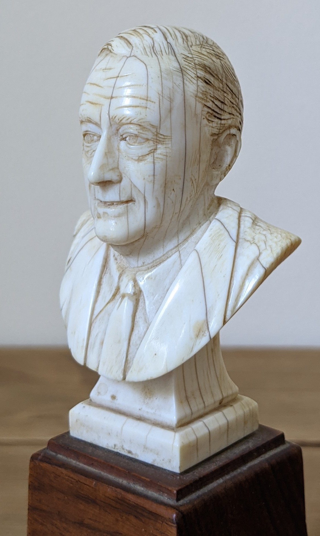 Ivory bust 1A.jpg