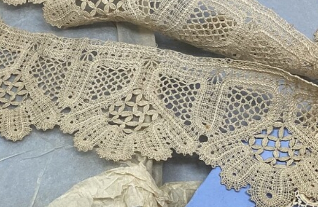 lace 22.jpg