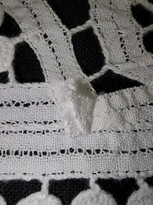 lace tablecloth 1.jpg