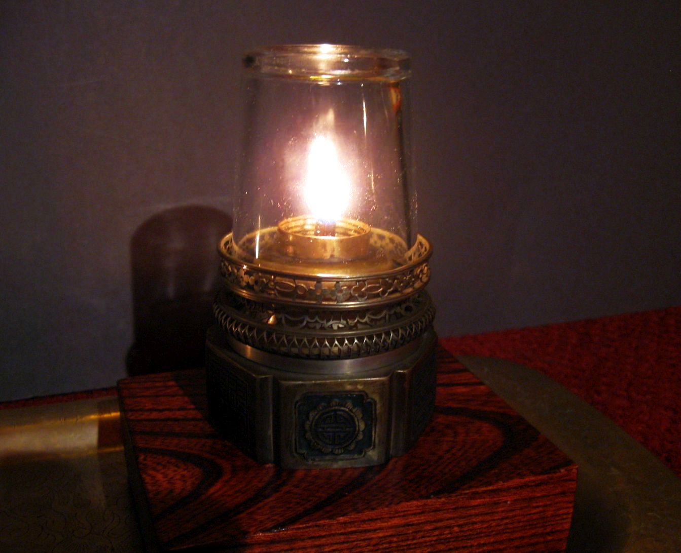 lamp lit up 009.jpg