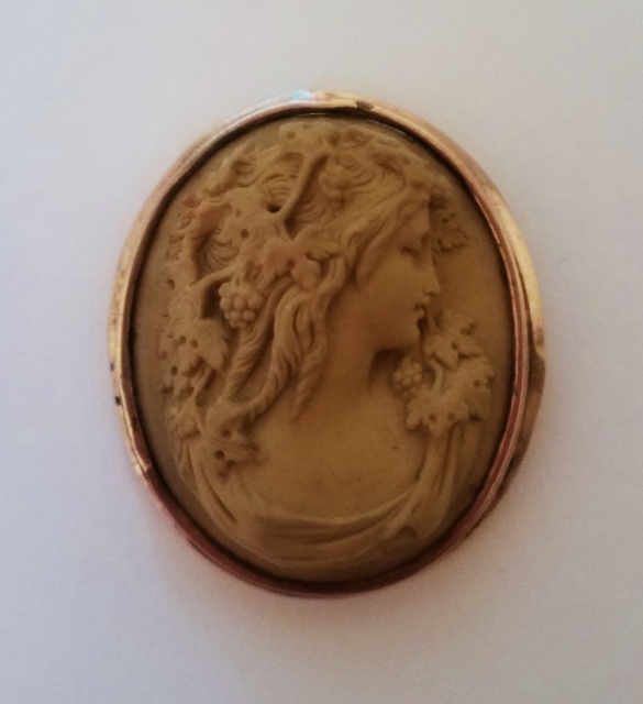 Lava Cameo Front.jpg