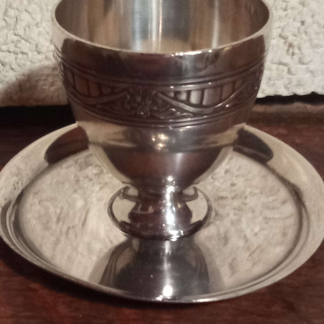 LJ Silver plate eggcup A.JPG