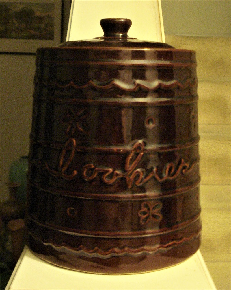 Marcrest Cookie Jar 01.jpg