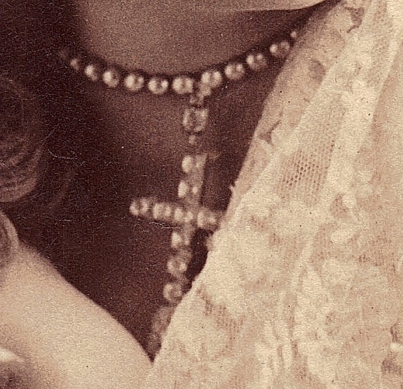 Mary Anderson Necklace Veil.JPG