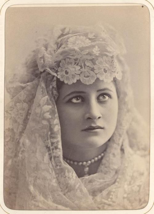 Mary Anderson veil.jpg