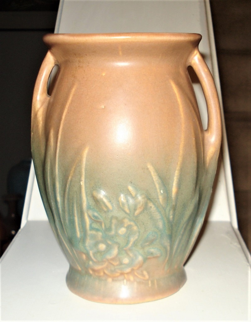 mccoy early mccoy double handled vase.jpg