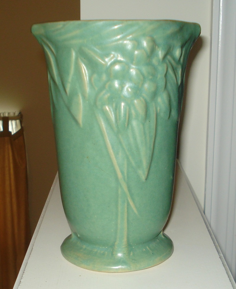 McCoy Pottery early vase - green.jpg