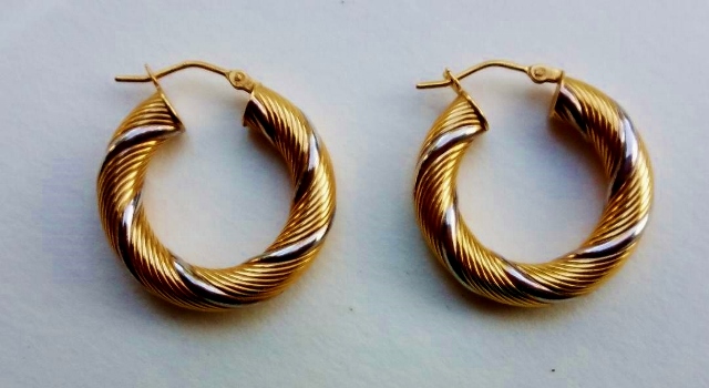 Milor 18k earrings (640x350).jpg