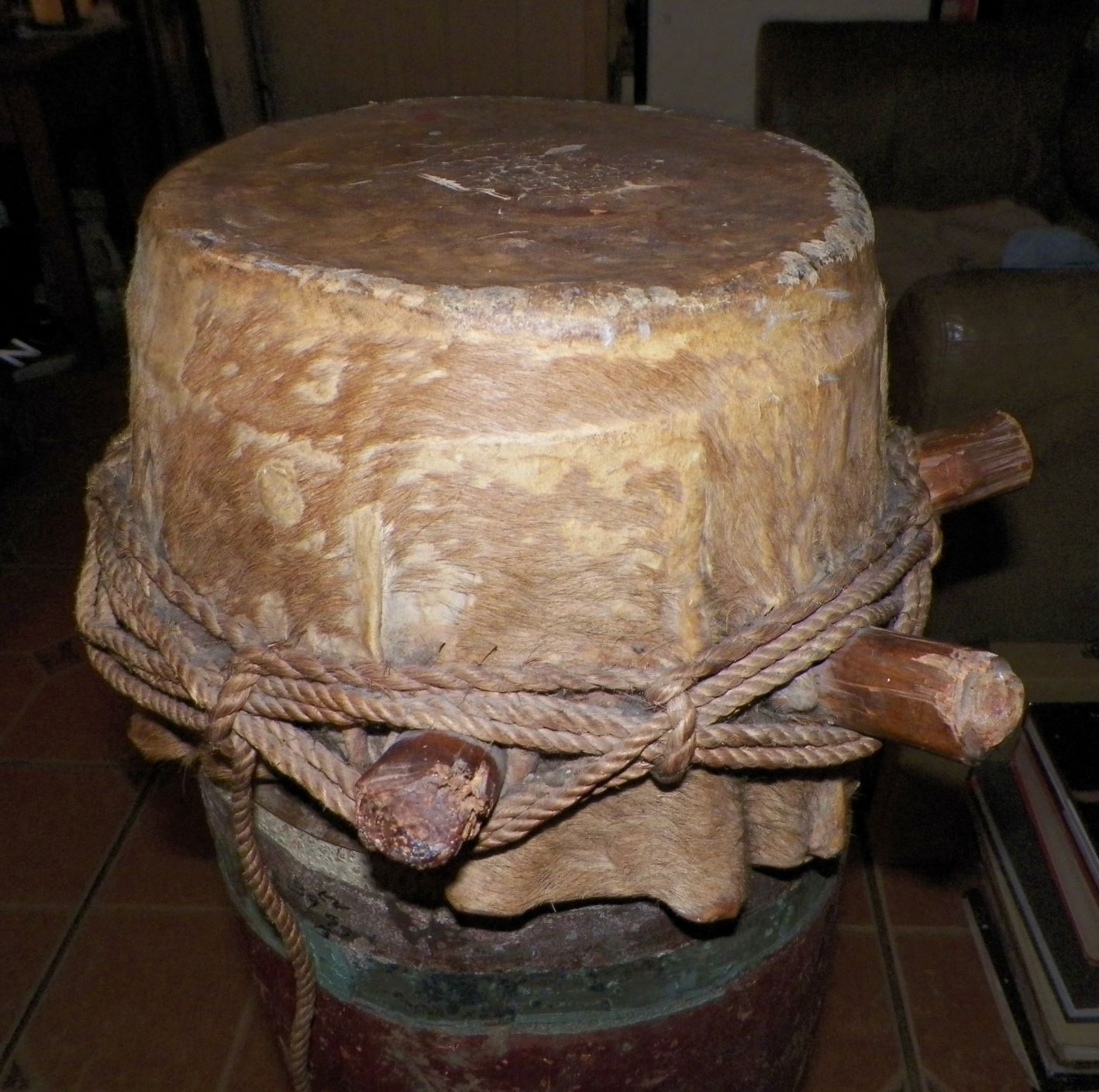 MUSIC DRUM AFRICAN 4A.JPG